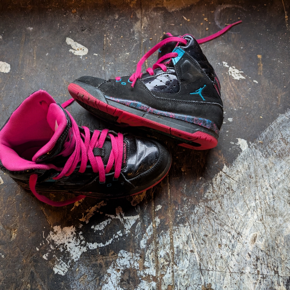 Jordan Kids Black and Pink Sneakers